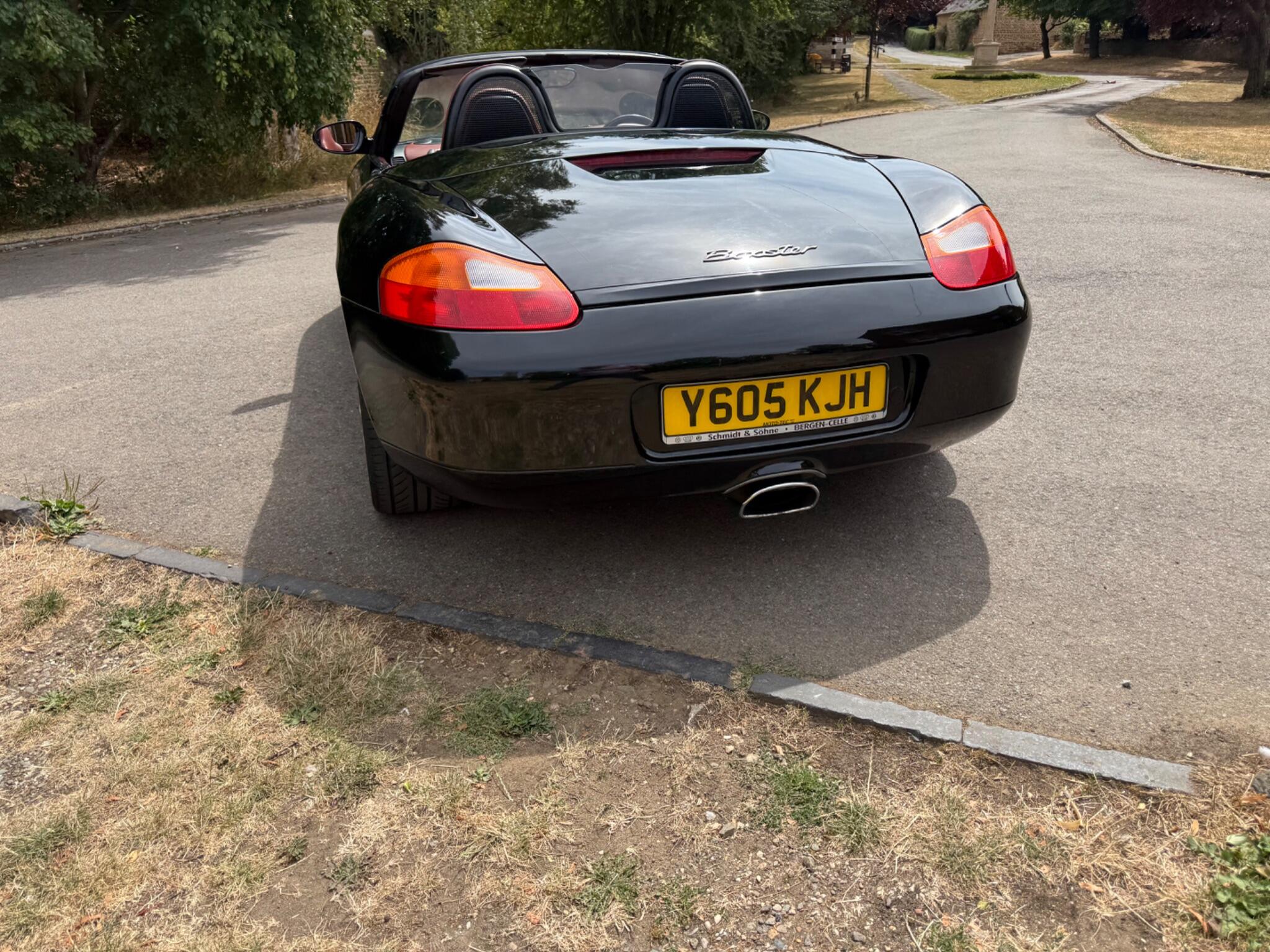 Porsche Boxster 2.7 986 2dr — photo 59 of 86